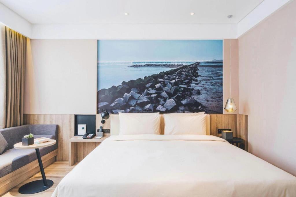 Vienna Hongqiao Huaxin Road 3* Shanghai