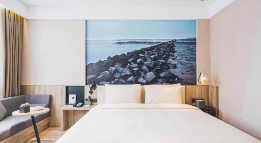 Hotel Vienna Hongqiao Huaxin Road 3*
